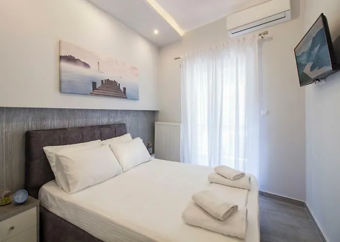 Flow - White Tower Two Bedroom Suite